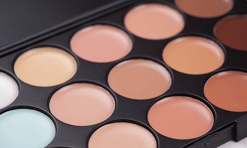 Cómo utilizar cada color de corrector de maquillaje? – Ana Plaza Cómo utilizar cada color de corrector de maquillaje? – Ana Plaza